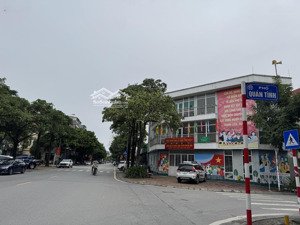 kẻ tạnh -giang biên- việt hưng - long biên - 6 tầng - căn góc - ô tô đỗ cửa - gần phố - view hồ