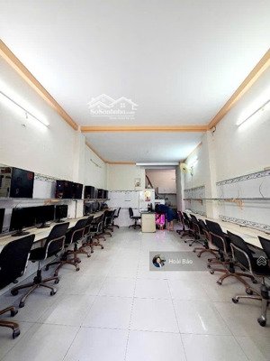 gần aeon tên lửa hẻm xe hơi 50m2- ngang 4m - 2 tầng giá tốt khó tìm