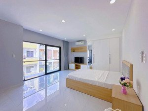 cho thuê căn hộ dịch vụ siêu cửa sổ thoáng sáng ngay trung tâm quận 3 giá hợp lý