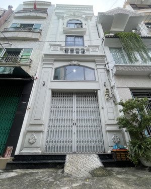 bán nhà võ văn kiệt 50m² - 5 tầng - 12 tỷ - 240 triệu/m²