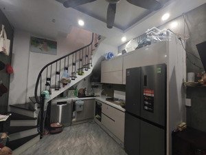 bán nhà ngõ đại la thông phố vọng 15,5m/18m vi bằng trong thửa đất 50m xây 5 tầng vuông chắc chắn