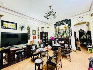 mượt lô góc! kim mã, ô tô tránh, gần phố, văn phòng, kinh doanh, chốt giá rẻ bất ngờ. 60m*4t