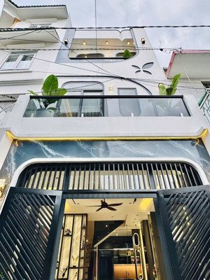 sở hữu nhanh nhà nguyễn đình chiểu, p 4, q 3, dt 86m2, giá 3 tỷ 500tr, cho thuê 27tr, sổ hồng riêng