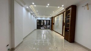 chính chủ bán nhà mới 7 tầng siêu đẹp thang máy - gara ô tô ngay sau trường đh sư phạm hà nội