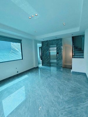 ngõ trần quý cáp, gần văn miếu, ga hàng cỏ, gần ôtô, 7tầng tháng máy, cho thuê 45tr/th, 49m/11tỷ.