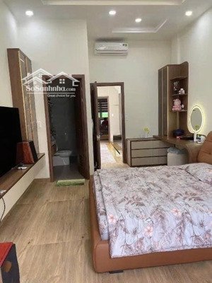 bán nhà mặt tiền huyền quang - 3 tầng - full nội thất cao cấp - 18.5 tỷ