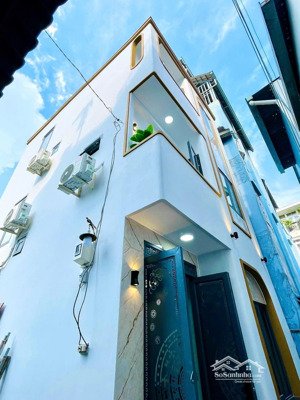 nhà góc 3mt gò vấp- 3 lầu - 35m2 - 5.48 tỷ tl