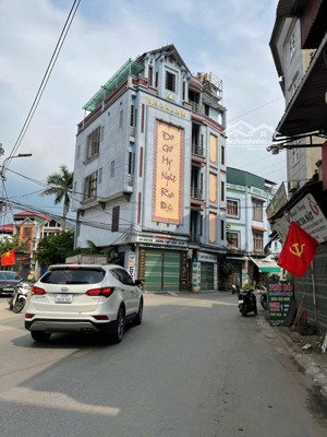 lô đẹp giá tốt vị trí vàng. anh/chị chốt sớm em để giữ giá 2 tỷ trước khi chủ nâng nhé!