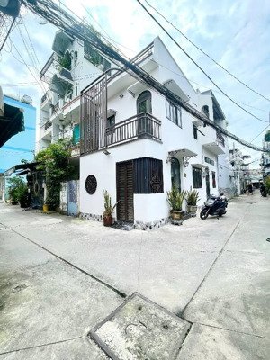 bán gấp nhà riêng tân kỳ tân quý, btân, 44m2, 3 tầng mới đẹp, hẻm xe hơi 5m, nhỉnh 4 tỷ.