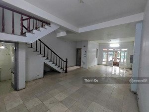 cho thuê nhà đẹp nguyên căn mặt phố việt hưng phù hợp mọi loại hình, nhà hàng cafe 96m x 3t 25tr/th