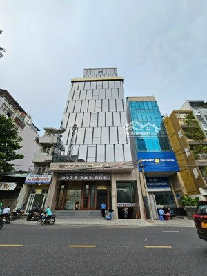 cho thuê tòa nhà mặt tiền võ văn tần phường xuân hòa quận 3. gần hồ con rùa, xung quanh các tòa nhà