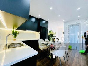 bán nhà phố trường chinh xây mới 2 mặt thoáng thang máy ô tô tránh 20m