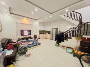 siêu phẩm 168 kim giang 46m2 chỉ hơn 8tỷ nhà mới đẹp full nội thất sổ vuông nở hậu dân trí cao