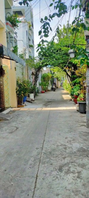 nhà 5 tầng kiến trúc hiện đại 3 phòng master vị trí vàng bùi minh trực, p5 q8