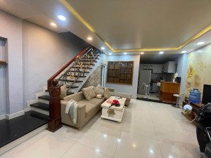 bán np tại lâm văn bền, 8,6 tỷ, 80m2, 2pn, 3wc, mặt tiền 4m, ngõ 7m, q7, hcm bao đẹp