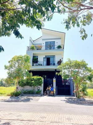 cần bán gấp nền biệt thự song lập 230m2 giá 41-47tr/m2 alo my!