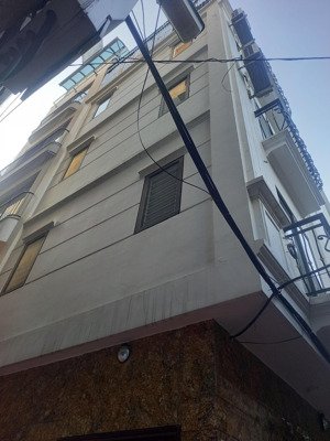 cần, b-á-n gấp nhà ngô gia tự, dân xây, 5 tầng.