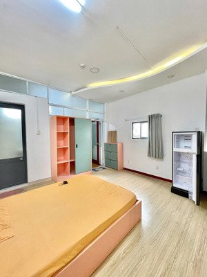 cho thuê căn hộ tách bếp, q4, đường tôn thất thuyết, gần đh luật, nguyễn tất thành, chợ xóm chiếu