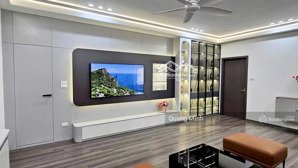 cần bán căn hộ chung cư 17t1 mặt đường hoàng đạo thúy. dt: 119m2 x 3 pn + 2wc. full nội thất