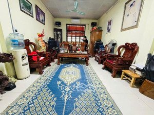 kim giang 46m 4 tầng nhà mới 15m ra ô tô ngõ để xe riêng nở hậu 8.9 tỷ