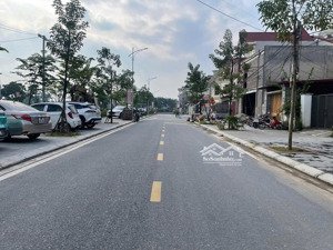 bán nhà 3từng 2 mặt trước sau tại mặt phố ngọc chi vĩnh ngọc