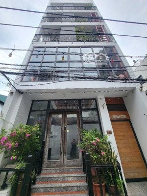 siêu phẩm dòng tiền - 115m 7 tầng thang máy- ô tô vào nhà- chủ xây cực tâm huyết