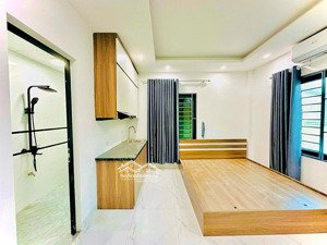 dương quảng hàm 35m2 x 5 tầng, nhà mặt ngõ thông, vf3 vào, 4 ngủ, full nội thất, sđcc, giá tốt!