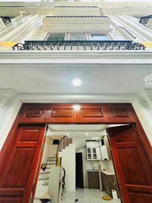 bán nhà phan kế bính ba đình dt 31m x 5t x mt 4,6m giá 11,9 tỷ có thương lượng