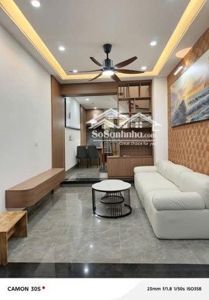 nhà đẹp thanh nhàn, hai bà trưng 38m, 5 tầng, mt 3.1m, giá 8.8 tỷ.