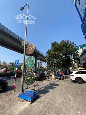 bán tòa nhà mp hoàng cầu đống đa dt 154/210m x 11t x mt 6,5m giá 160 tỷ có thương lượng