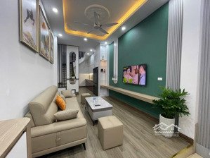 bán nhà trung tâm la khê - hà đông, 42m2, 6 tầng, 20m ra ô tô, 100m ra đường đôi. nhà đẹp như khách