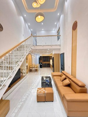 bán nr tại tôn đản, 4,65 tỷ, 100m2, 3pn, 2wc, mặt tiền 4m