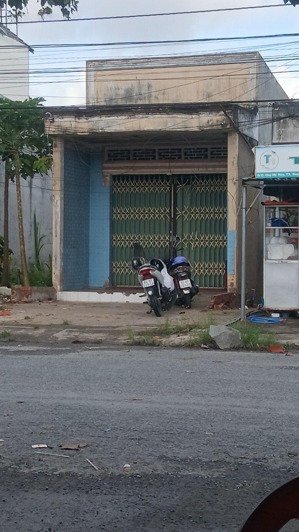 nhà mặt tiền chợ mỹ hòa giá 1 tỷ 850, gần kcn bình minh, gần cầu cần thơ, ở kinh doanh mua bán