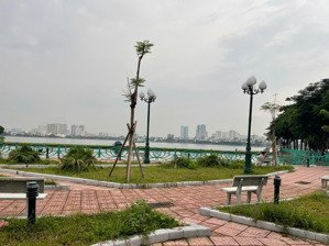 cho thuê nhà vườn phố quảng bá, tây hồ , hà nội