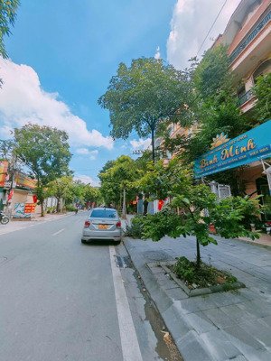 chính chủ cần bán gấp trước tết nhà mặt phố trần điền, 88m2*5t, mt 4,5m chào 40 tỷ