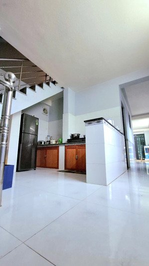 hot! cho thuê nhà ngay trường th trần phú sạch - đẹp - mới giá chỉ 3 triệu 5/tháng