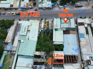 khẩn cấp lô đất đẹp cổng chợ thành nam dt743a an phú - thuận an. dt: ngang 4x18m = 72,1m2 full thổ