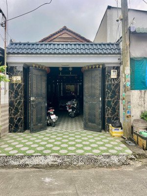 chỉ 6.1 tỷ, 201,2m2 thổ cư 100% - tặng full nội thất - chỉ 1/ tân thới nhì 2, hóc môn