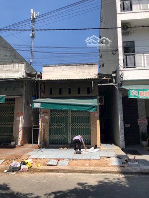 bán gấp nhà mặt phố 8pn, 8wc tại na9, bình hòa, thuận an, 150m2, 5,45 tỷ