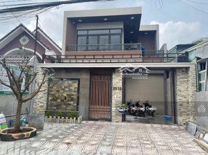 bán gấp biệt thự sang trọng - hạ giá 2 tỷ - ngay kdc tân phong