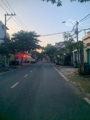 bán nhà mặt tiền lê thị hoa, phường bình chiểu - 200m2 (5.2x35) - chỉ: 49tr/1m2 = 9,9 tỷ tl - shr