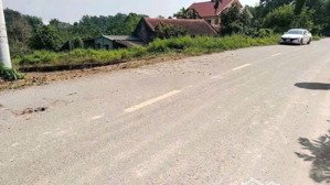 lô đất 9m mặt đường tl413 tại phú phong, giao thông thuận tiện, dân cư đông đúc, gần kdl đầm long