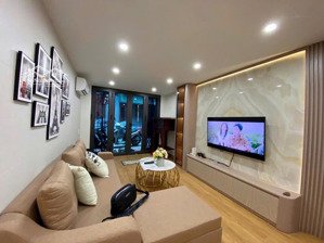 bán nhà quận long biên - phân lô quân đội - oto vào nhà - kinh doanh tốt-diện tích lớn-giá em cười