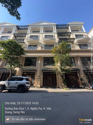 chính chủ bán gấp căn vip đảo dừa khu khép kín dt: 63m2. hàng hiếm hướng đông nam