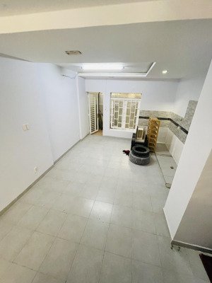 chính chủ bán nhà mặt tiền đường đôi cao lỗ q8 , 4 tầng ,5pn 4x18m ,khu dân trí cao ,nhỉnh 13 tỷ