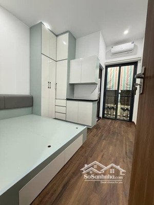 bán nhanh nhà khâm thiên 5 tầng 49m2 thang máy, 10m ra mặt phố