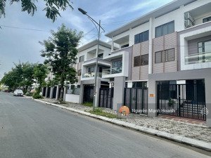 bán biệt thự song lập vip khu a2.2 thanh hà gần sân golf, giá chỉ 93 triệu/m2