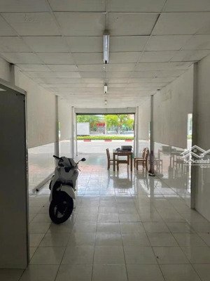 bán nhà mặt tiền cộng hòa - 2 tầng - gần lotte mart - 33.5 tỷ