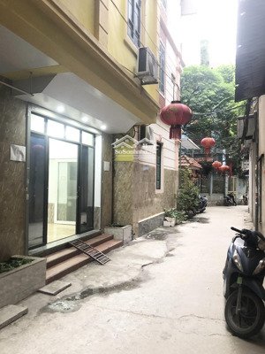 cho thuê cửa hàng - văn phòng nhà 8b ngõ 99 phố trung kính