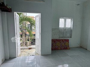 chính chủ cần bán nhà 2 tầng hoà xuân